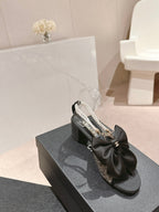 HIGH SANDAL WITH PEARL CHAIN BLACK LAMBSKIN WITH RHINESTONES