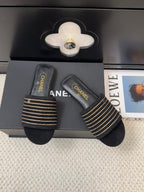 FLAT SLIDE IN BLACK SUEDE WITH CRYSTALS