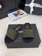 FLAT SLIDE IN BLACK SUEDE WITH GOLD CRYSTALS