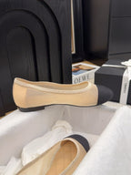 BALLET FLAT IN BLACK FABRIC AND BEIGE MESH