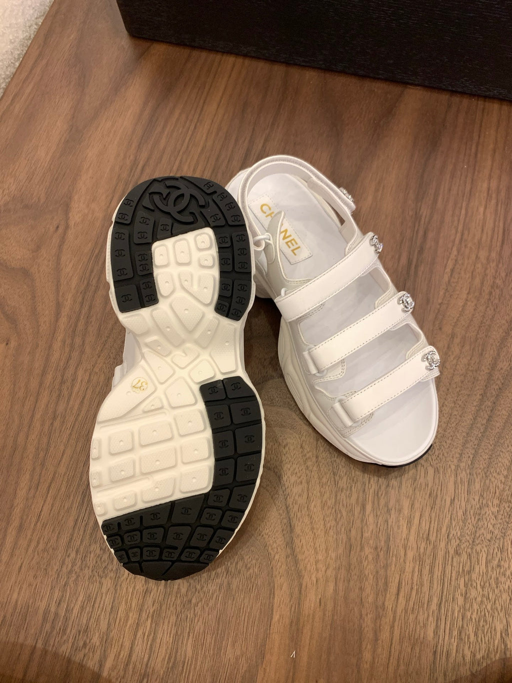 SANDAL 25S LOGO IN WHITE LAMBSKIN