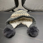 BEANIE HAT IN COLORFUL WOOL 394008