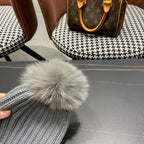 BEANIE HAT IN DOVE GRAY WOOL 403395