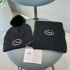 SET KNITTED SCARF AND HAT IN BLACK WOOL AND FOX FUR 434631