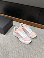 CLASSIC TRAINER IN LIGHT PINK MIX WHITE FABRIC