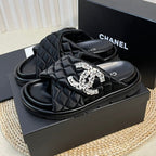 Women's slippers with two crossed straps sheepskins black