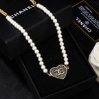 CHANEL 25S CHAIN BELT IN WHITE PEARL 614479
