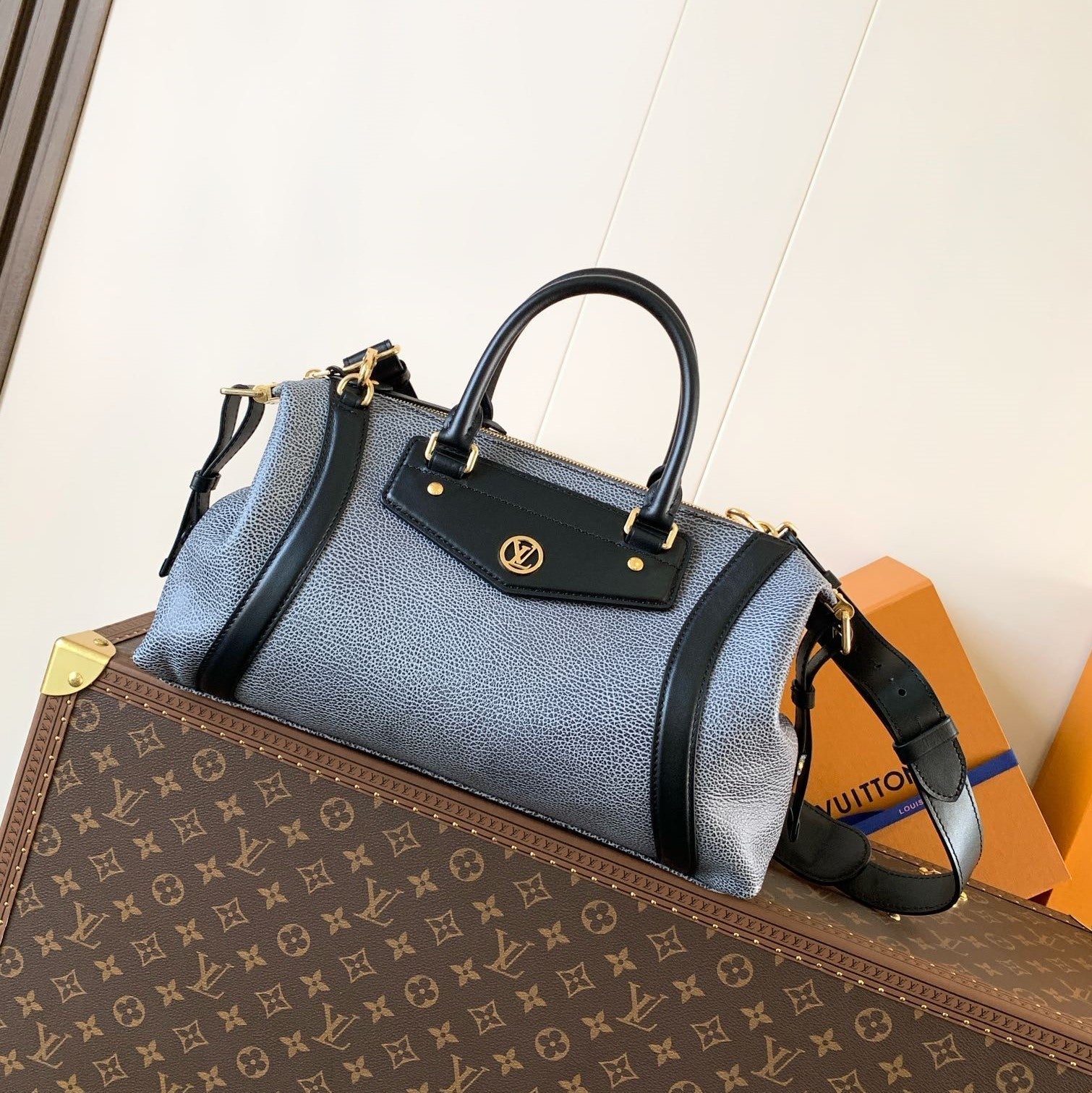 LV Nano LV Biker 38cm Black Light Gray Sheepskin & Cowhide Metal