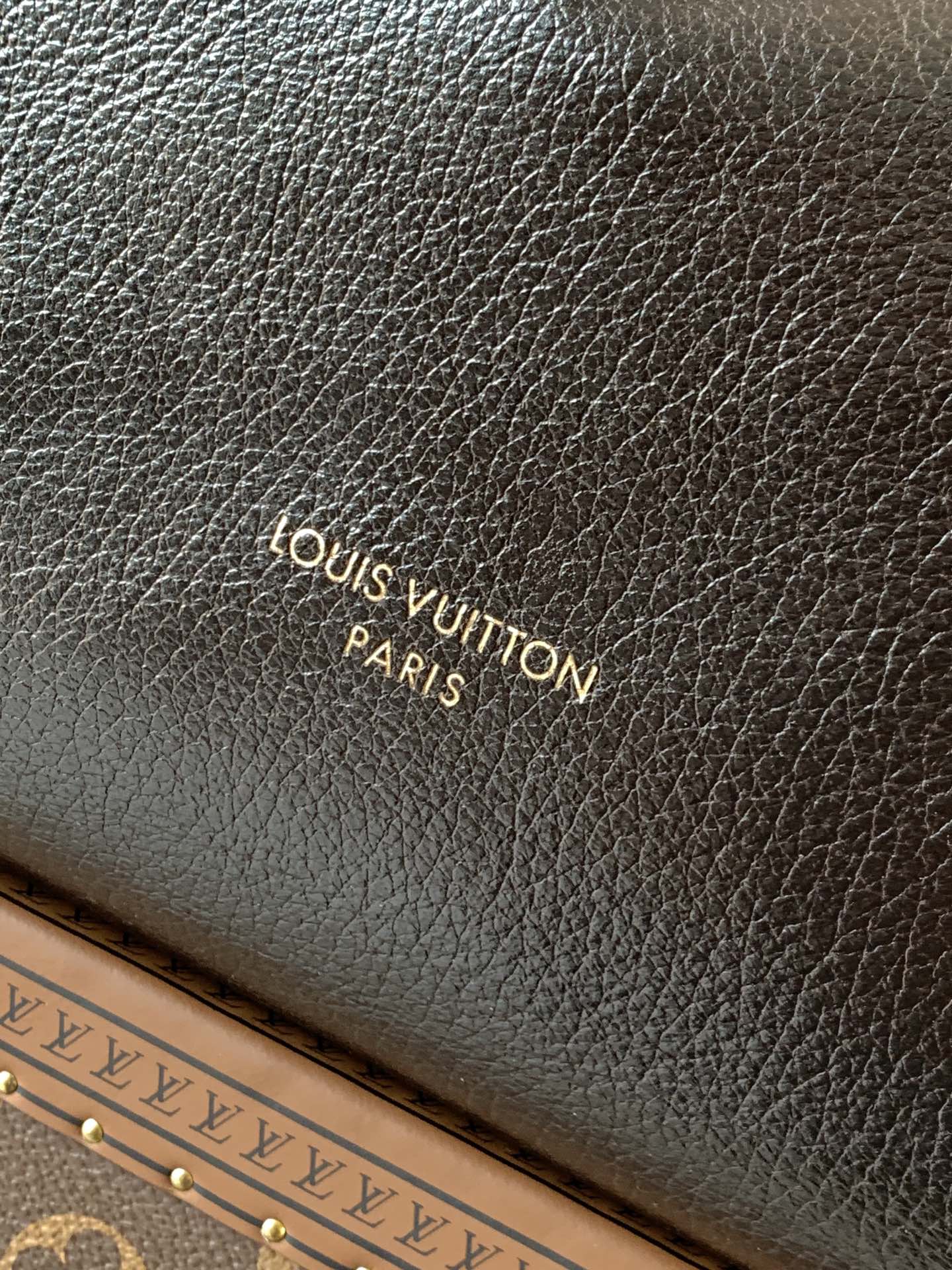LV M26039 Express PM Handbag 26cm Black Cowhide GHW