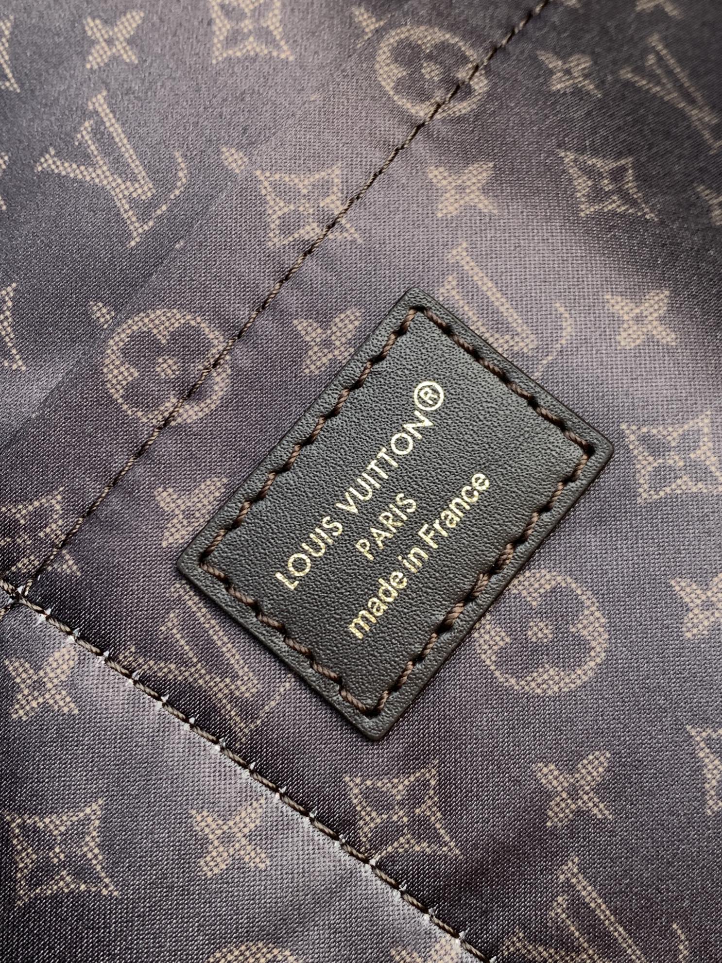 LV M26451 Express Travel 45cm Khaki Suede GHW