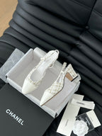 HIGH SLINGBACK IN WHITE TWEED AND LAMBSKIN
