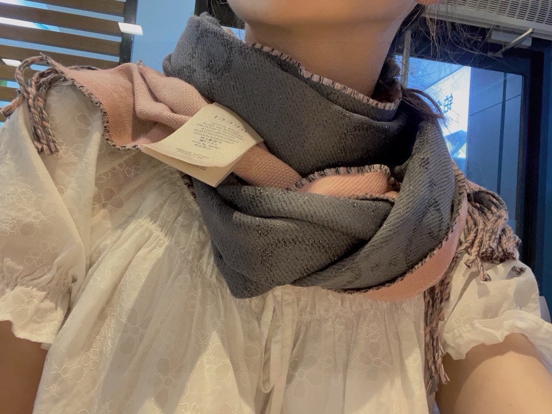 SCARF IN MO GRAY AND LIGHT PINK WOOL 405143