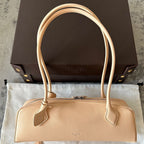LE TECKEL MEDIUM BAG 32 IN BISQUE GOATSKIN