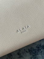 LE TECKEL SMALL BAG 27 IN BISQUE GOATSKIN