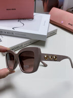 LOGO CAT EYE SUNGLASSES 513003 IN NUDE ACETATE
