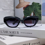 LOGO CAT EYE SUNGLASSES 513008 IN BLACK ACETATE WAVY FRAME