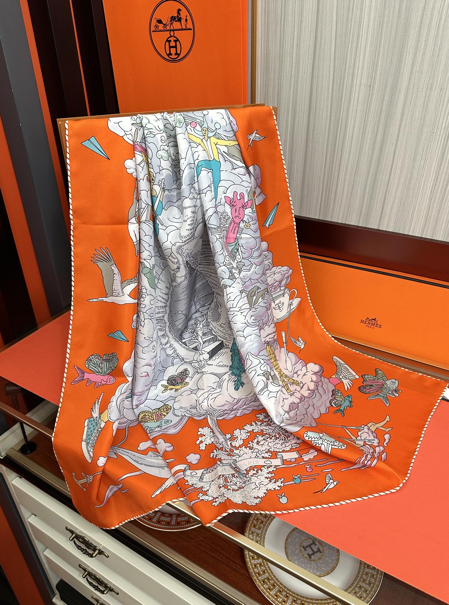 HERMES 25S SCARF 90 IN SILK 724702