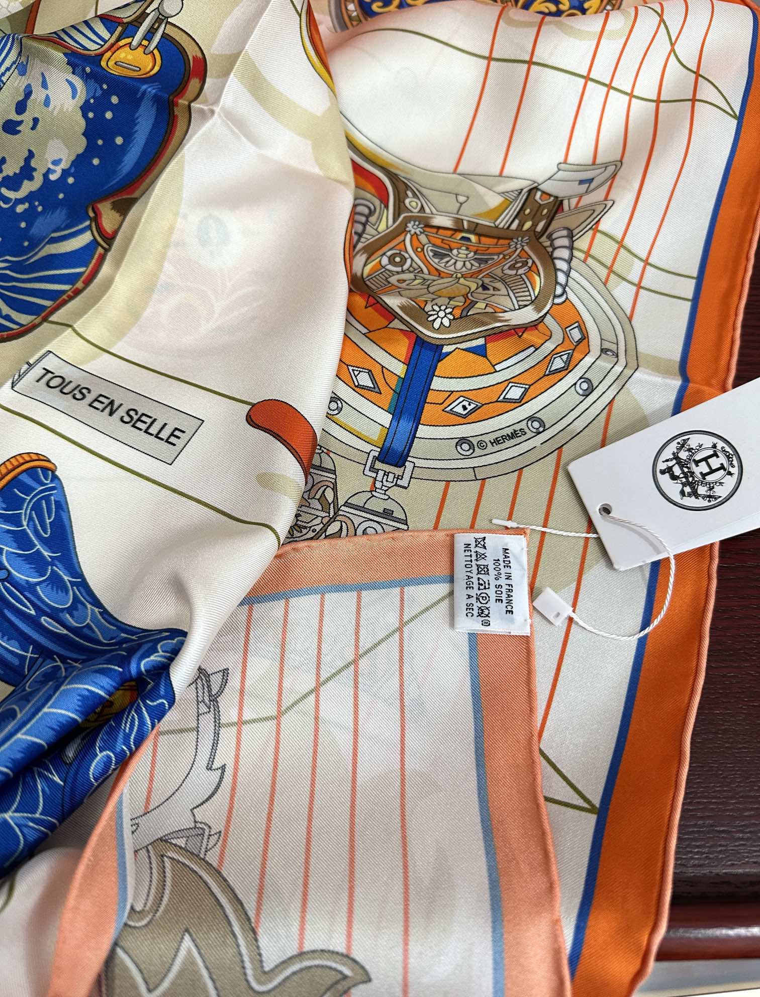HERMES 25S SCARF 90 IN SILK 002