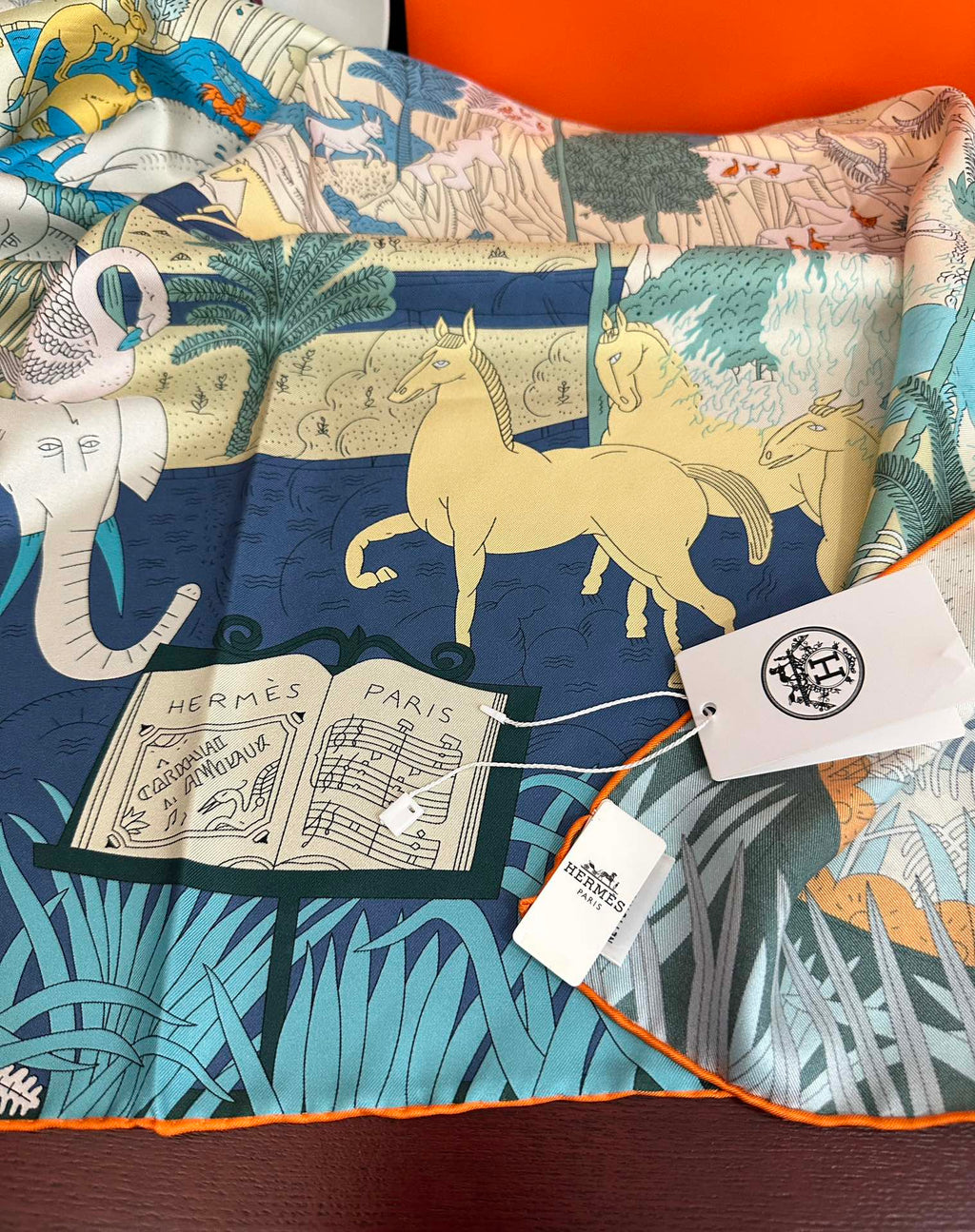 HERMES 25S SCARF 90 IN SILK 727407