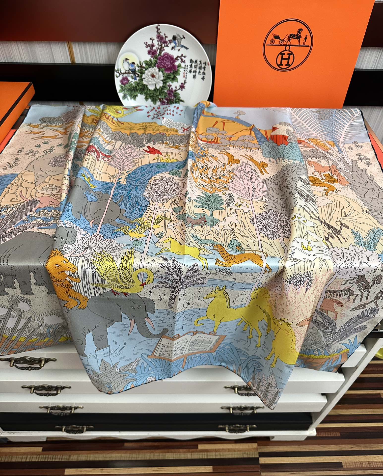 HERMES 25S SCARF 90 IN SILK 727408