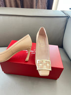 TROMPETTE BALLERINAS PUMPS IN NUDE SHINY CALFSKIN GOLD BUCKLE