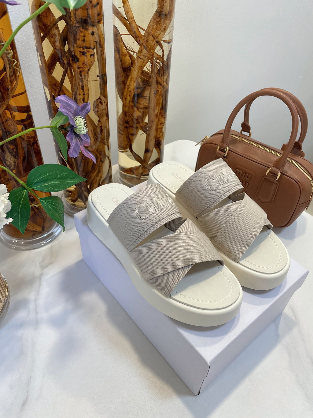 CHLOÉ WOODY WEDGE SANDALS IN DOVE GREY CANVAS WITH WHITE RUBBER SOLE