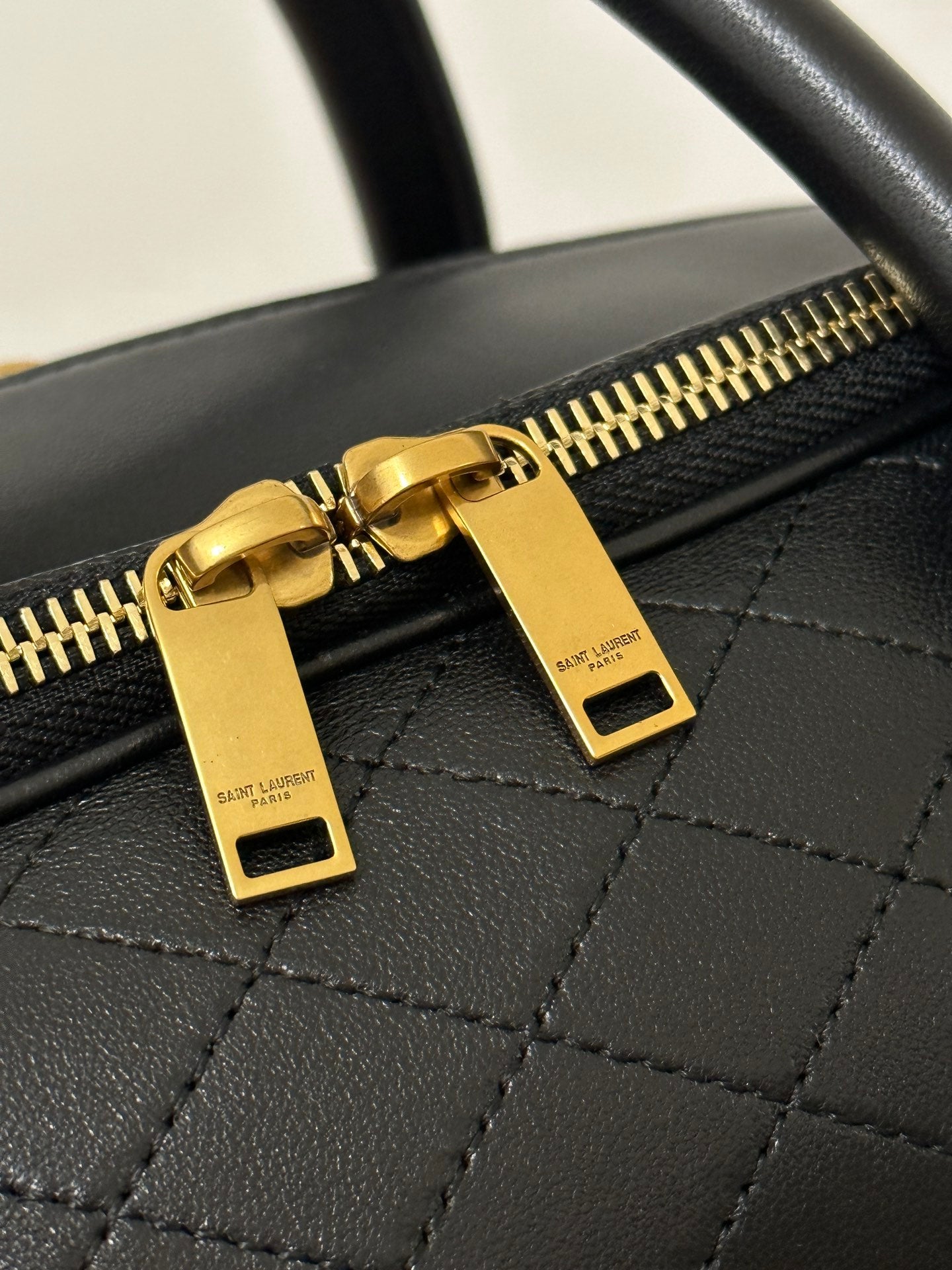 LIYA 31 BLACK CALFSKIN  TRAVEL BAG