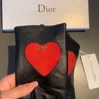 GLOVES WITH RED HEART ICON IN BLACK LAMBSKIN 378835