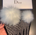 CD WOOL GLOVES WITH FOX FUR BALL BLACK MIX WHITE 397065