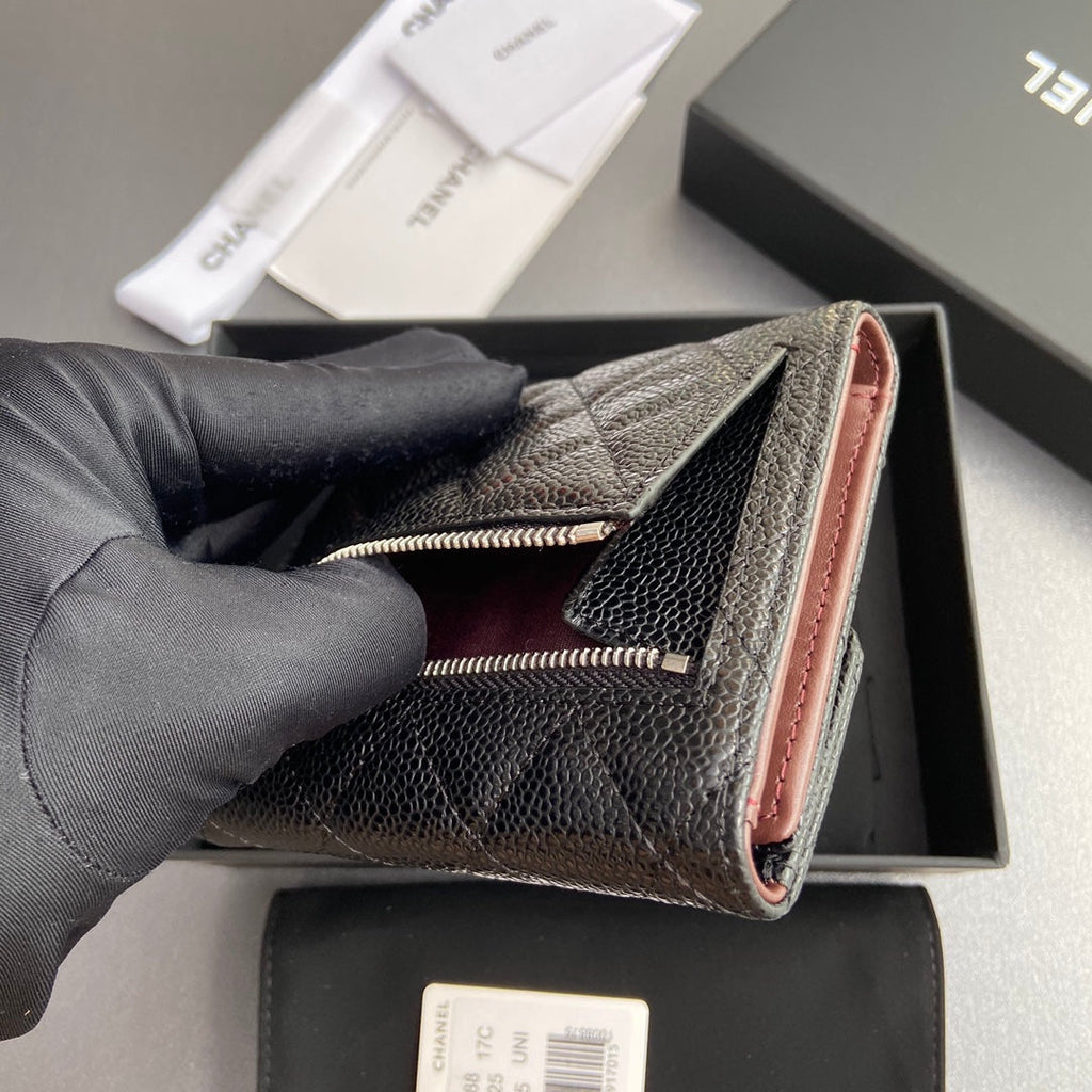 CC 82288 Classic Flap Wallet Black Caviar Polished Silver 229880