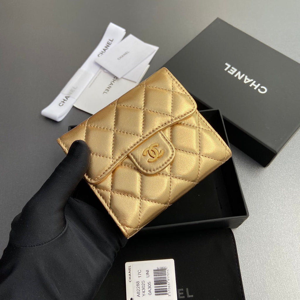 CC 82288 Classic Flap Wallet Gold Lamskin GHW 229884