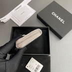CC Hook & Chain Zipper Card Holder Sliver Sheepskin Sliver Steel 234719
