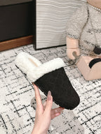 REGGIE SLIPPER IN BLACK SUEDE AND SHEARLING LINING