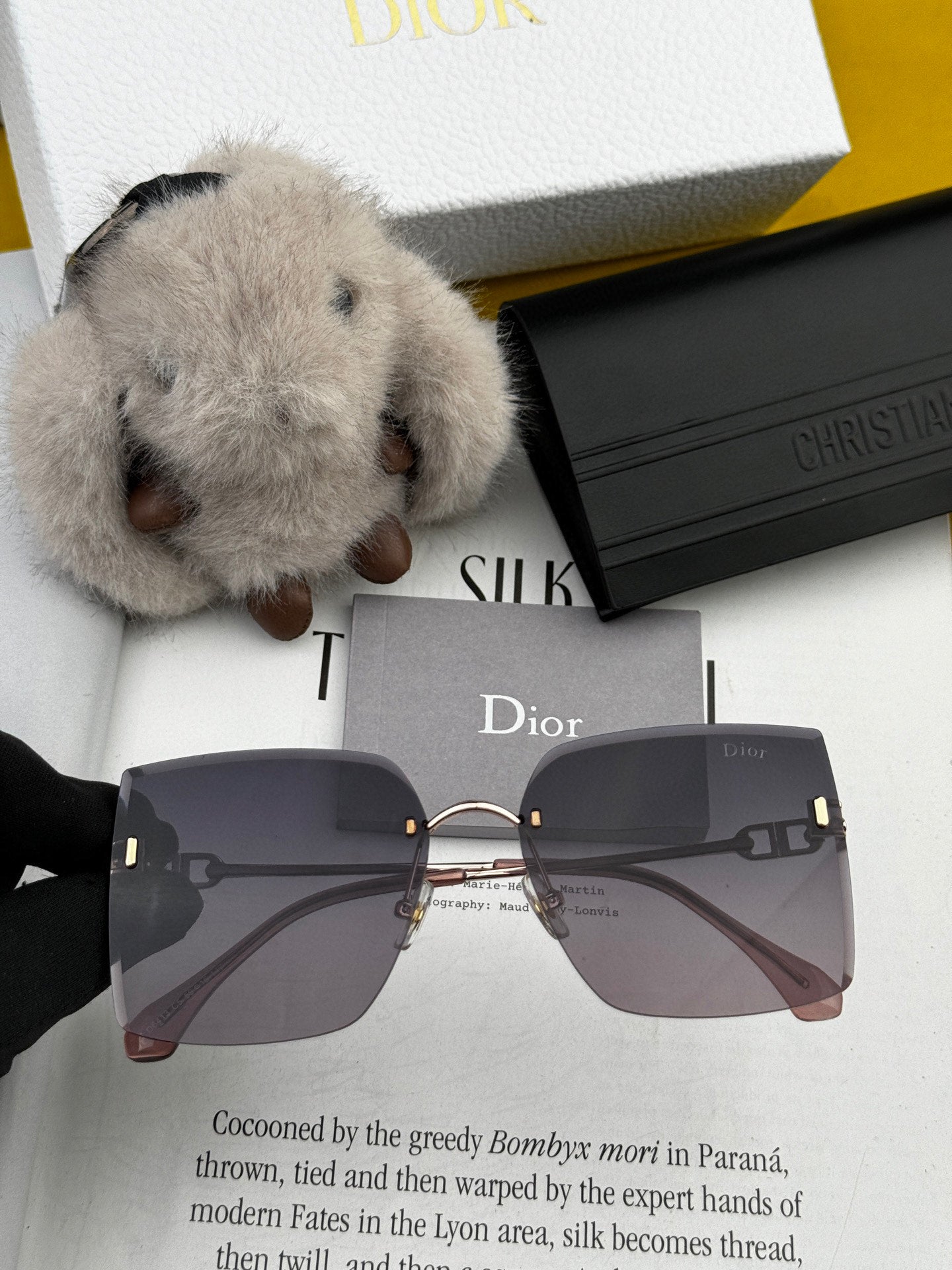 MONTAIGNE SUNGLASS CD3641 IN METAL