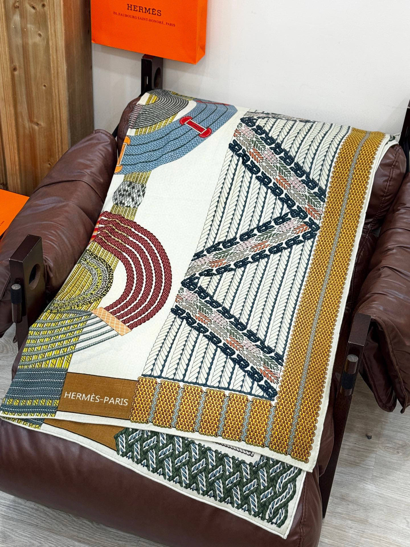 HERMES 25S SCARF 140 IN SILK 854804