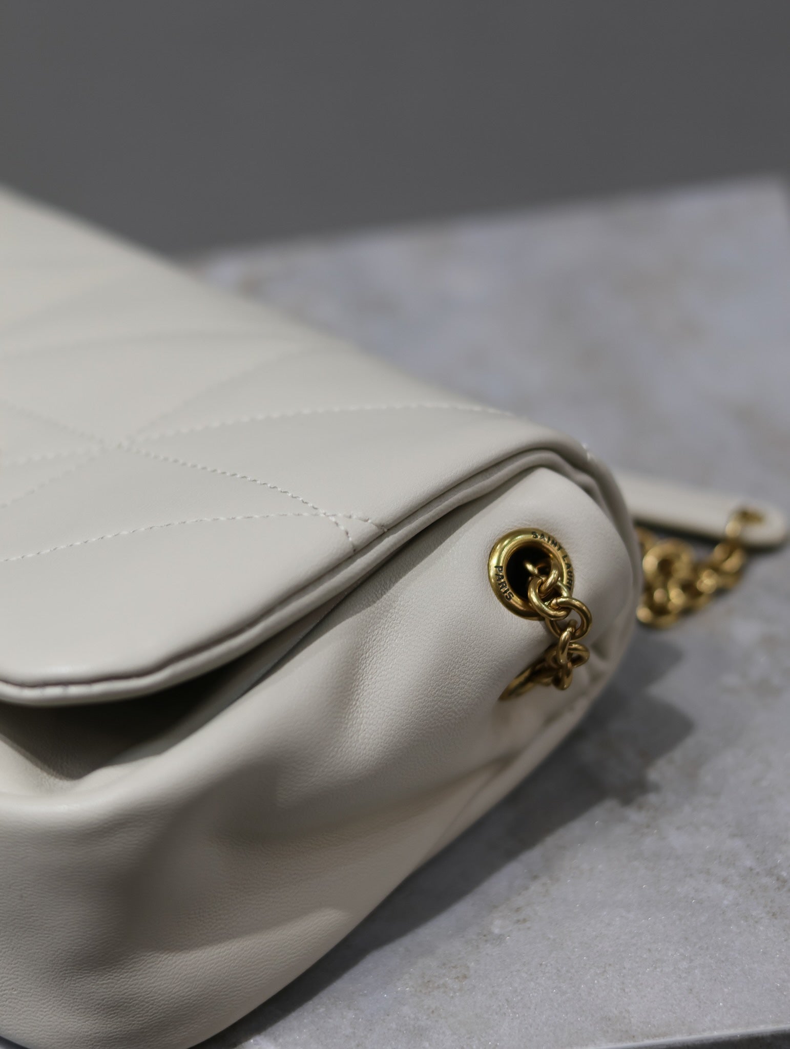 YSL 25S JAMIE MINI 20 IN BLANC  LAMBSKIN GOLD HARDWRE