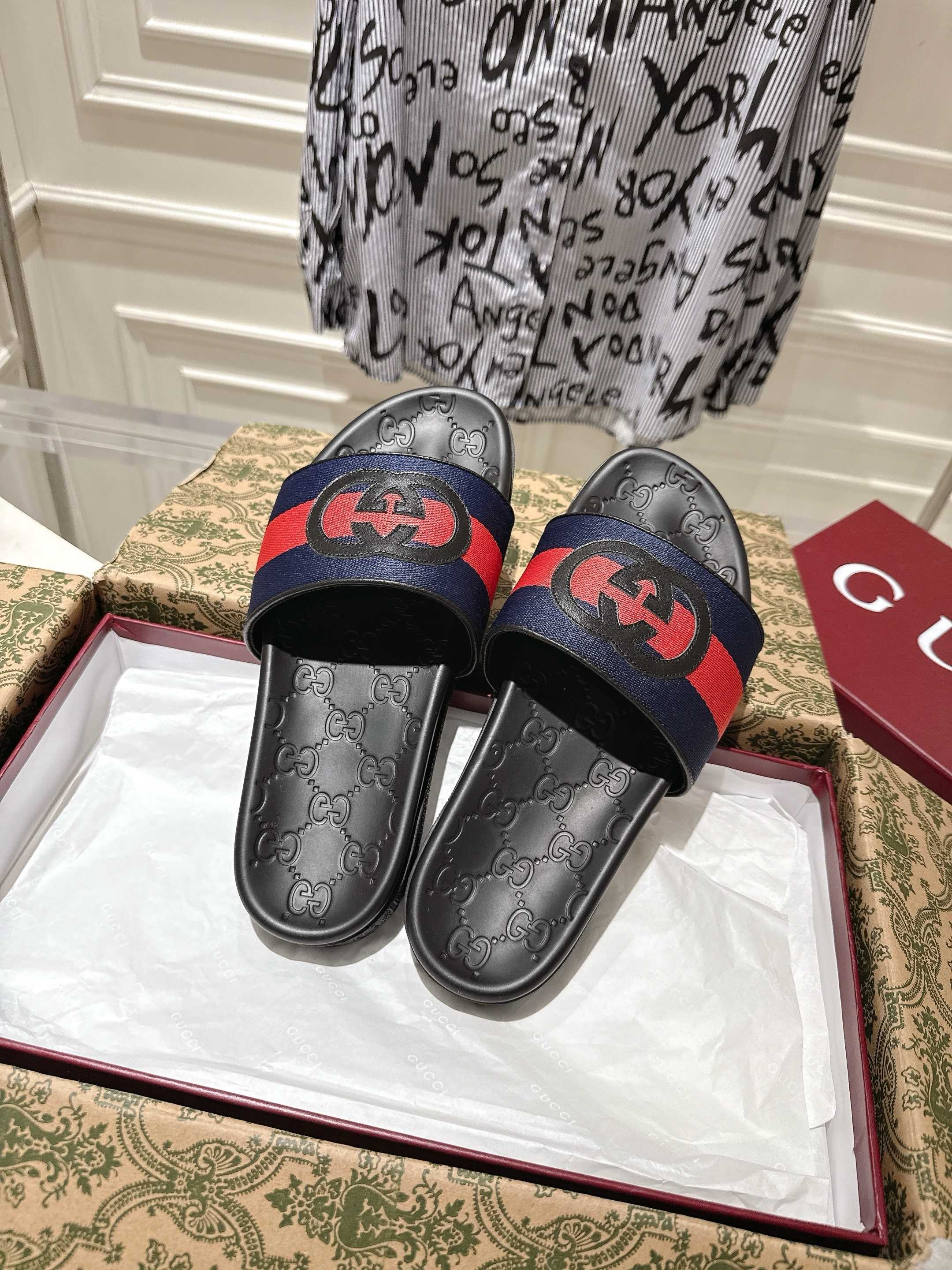 SANDALS 25S IN BLACK LAMBSKIN EMBOSSED LOGO STYLE 1
