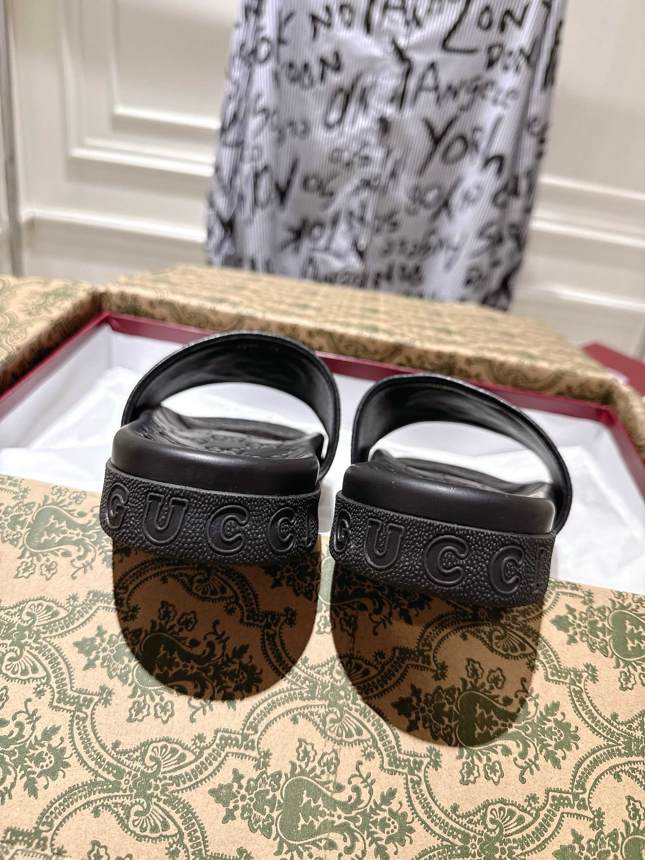 SANDALS 25S IN BLACK LAMBSKIN EMBOSSED LOGO STYLE 1