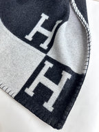 AVALON THROW BLANKET 170 CM IN BLACK CASHMERE 294472