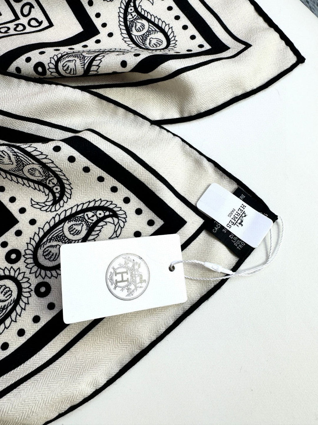 HERMES 25S SCARF 135 IN CASHMERE SILK 729038