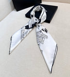 CHANEL 25S SCARF 90 IN SILK 729054