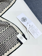 HERMES 25S SCARF 140 IN SILK 727340
