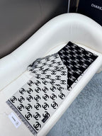 CHANEL 25S SCARF 180 IN CASHMERE WOOL 733942