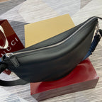 BODY SHOULDER BAG 40 IN BLACK CALFSKIN SILVER HARDWARE