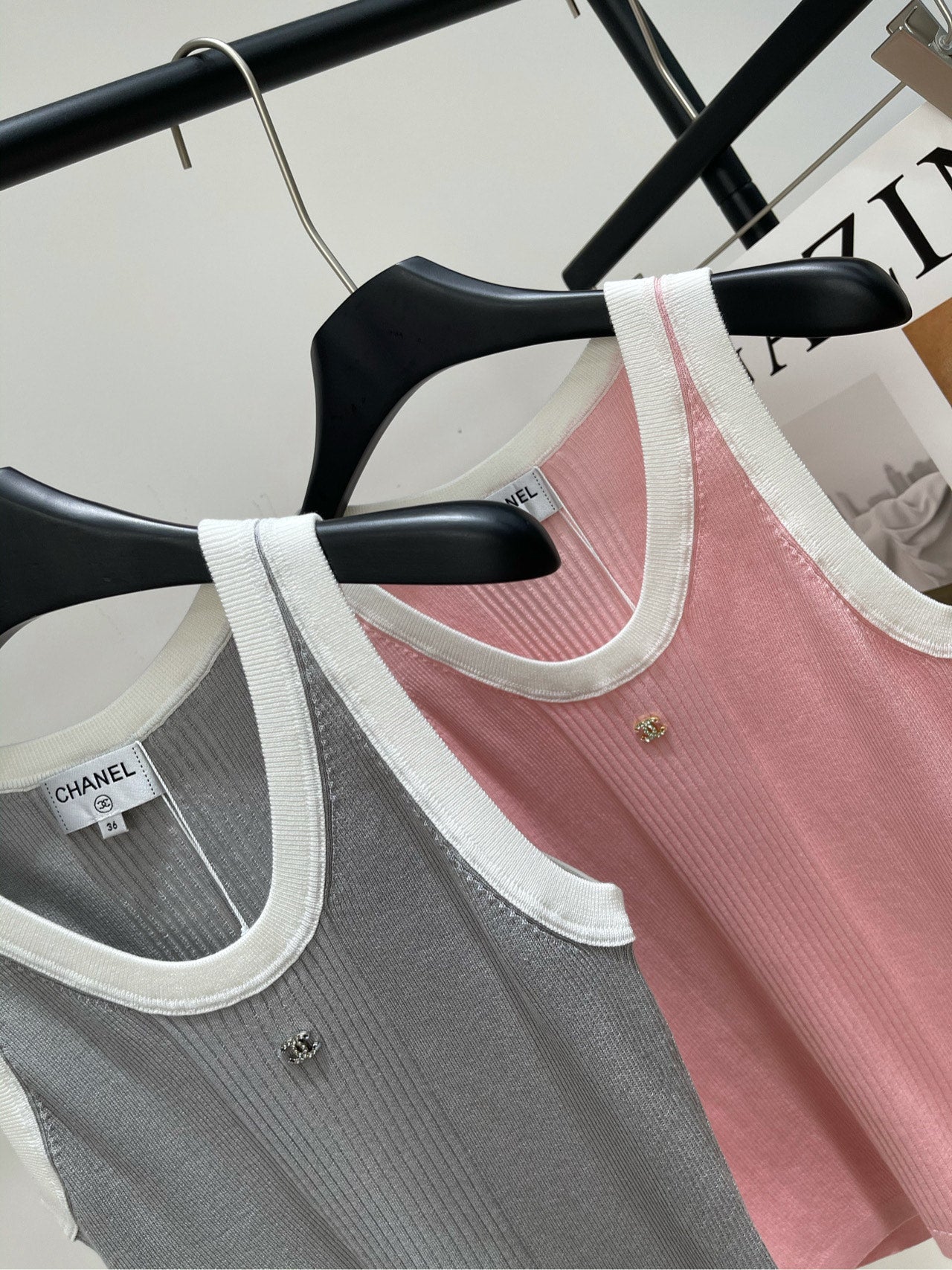 CHANEL SLEEVELESS KNIT TOP 259262