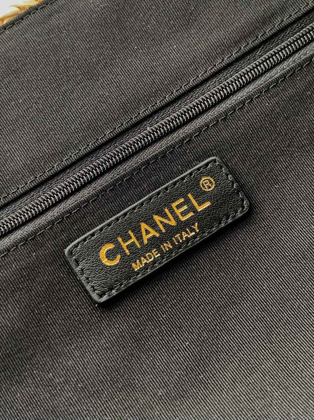 CC Logo Shopper Bag With Chain 23cm Beige Black Raffia GHW