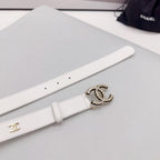 CC 30MM BELT IN WHITE SMOOTH CALFSKIN METAL LOGO GOLD HARDWARE