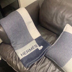 H RIVIERA BLANKET 200 CM IN NAVY BLUE WOOL AND CASHMERE 136856