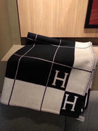 AVALON III THROW BLANKET 175 CM IN BLACK WOOL AND CASHMERE 351744