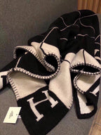 AVALON III THROW BLANKET 175 CM IN BLACK WOOL AND CASHMERE 351744